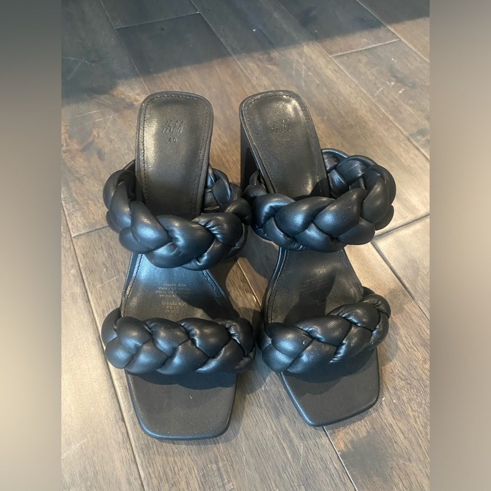 H&M sandals. Size 40.